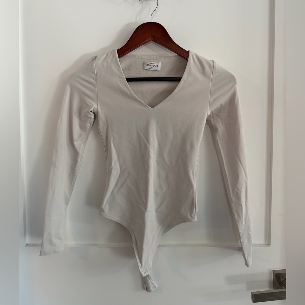 Babaton Cream Long Sleeve Bodysuit
